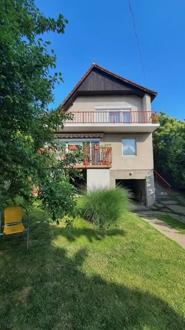 Eladó családi ház, Budakeszi 5+1 szoba 230 m² 155 M Ft