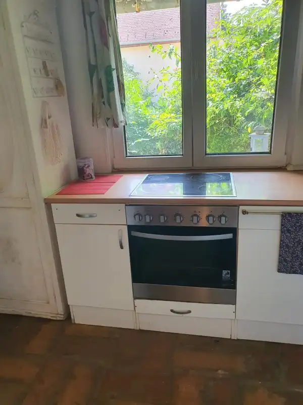 Eladó családi ház, Budakeszi 1+2 szoba 72 m² 54.9 M Ft