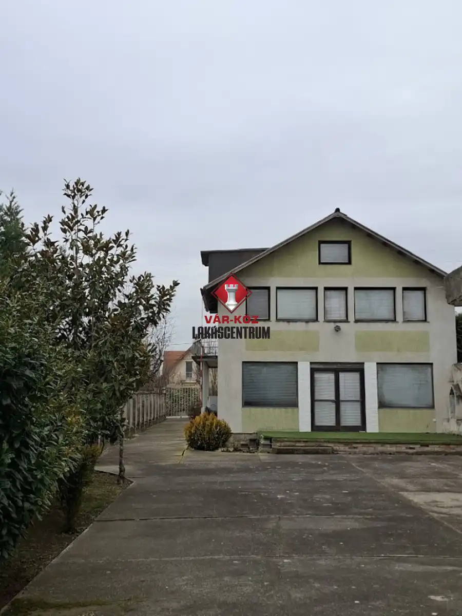eladó családi ház, Budaörs