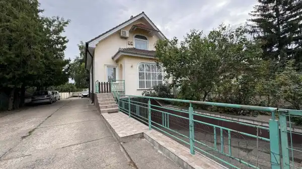 Eladó családi ház, Szigethalom 6 szoba 186 m² 144.9 M Ft