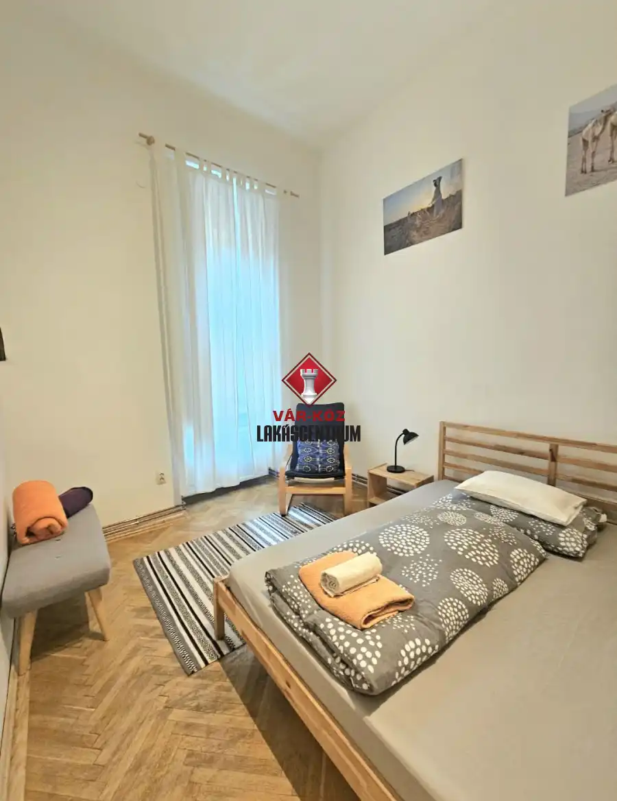 eladó téglalakás, Budapest, VIII. kerület