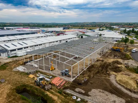 Eladó új építésű csarnok, Nagytarcsa 805 m² 411.36 M Ft + Áfa