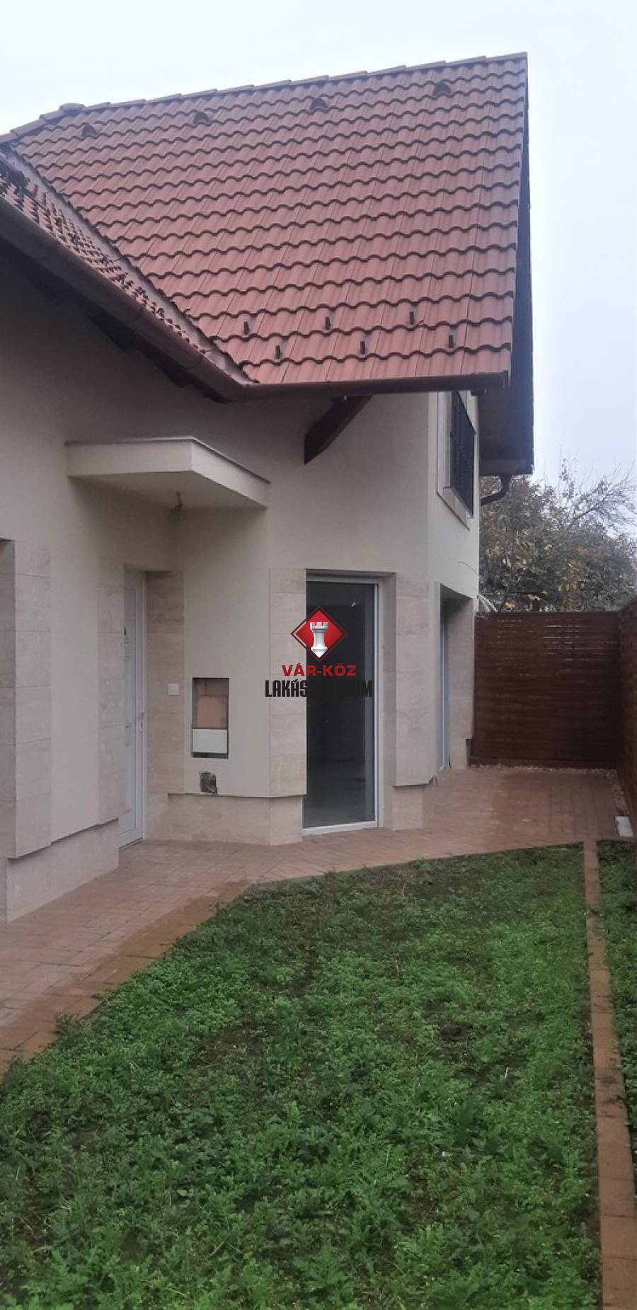 eladó újépítésű téglalakás, Budaörs