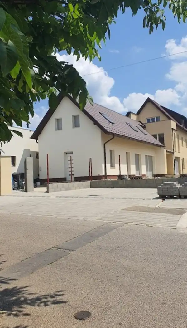 Eladó újszerű sorház, Budakeszi 5 szoba 150 m² 110 M Ft