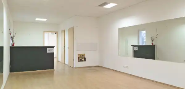 Eladó újszerű üzlethelyiség utcai bejáratos, Budapest, XIV. kerület 2 szoba 59 m² 51.216 M Ft