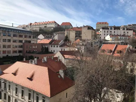 Kiadó téglalakás, Budapest, I. kerület 2 szoba 79 m² 330 E Ft/hó
